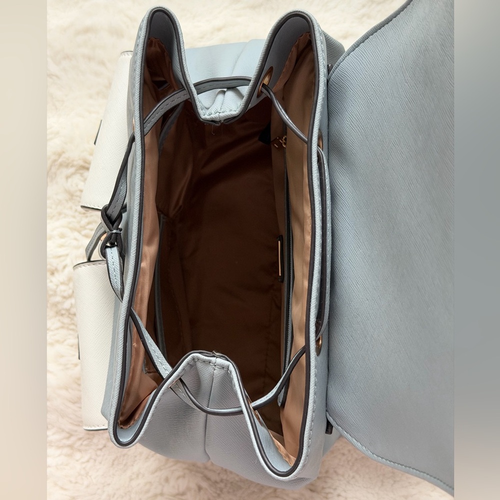 Everyday GUESS Gammill White, Light Blue & Black Dual Buckled Pockets Backpack - Picture 11 of 16